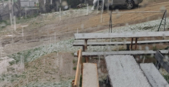 Jak vjetar sa ledom večeras protutnjao Slovenijom