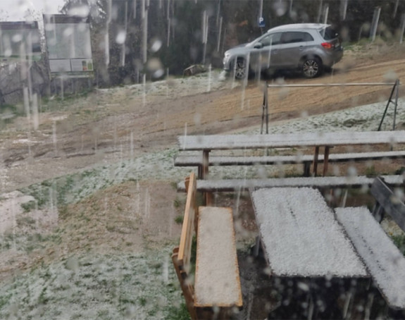 Jak vjetar sa ledom večeras protutnjao Slovenijom