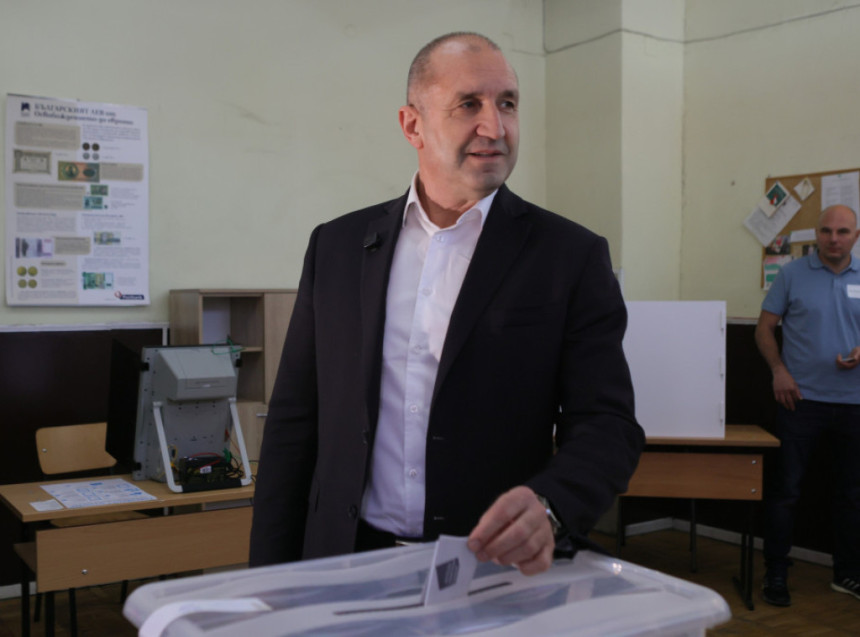 Stranka Rumena Radeva osvojila najviše glasova