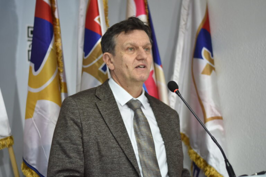 Blanuša poručio: Nije patriotizam uzimati od naroda!