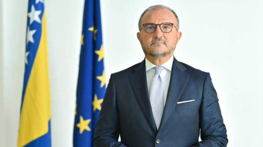 БиХ губи велики новац због политичара, то је необјашњиво!