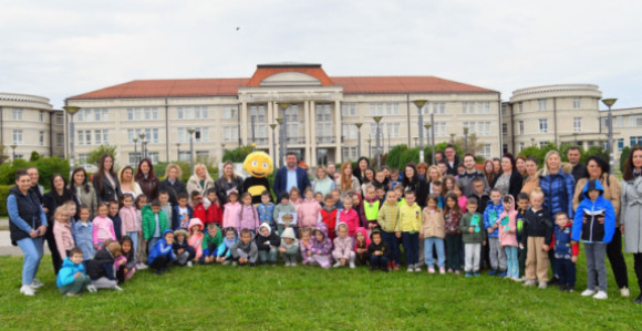 Sadnjom drveća obilježen Dan planete Zemlje u Bijeljini