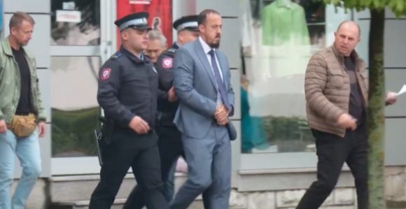 U Doboju uhapšen advokat iz Teslića zbog trgovine uticajem