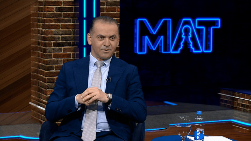 Шамцу не треба хелиодром, има стадион да Минић може да слети