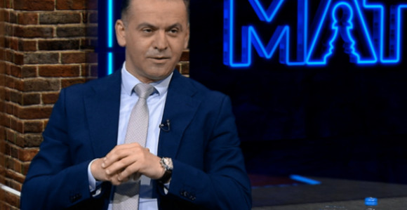 Шамцу не треба хелиодром, има стадион да Минић може да слети