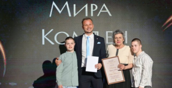 "Majka godine" - usvojila djecu sa Daun sindromom