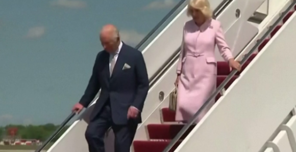 Kralj Čarls III stigao u Ameriku na sastanak sa Trampom