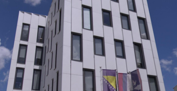 Bijeljina: Zapaljena vozila predsjednika Privredne komore