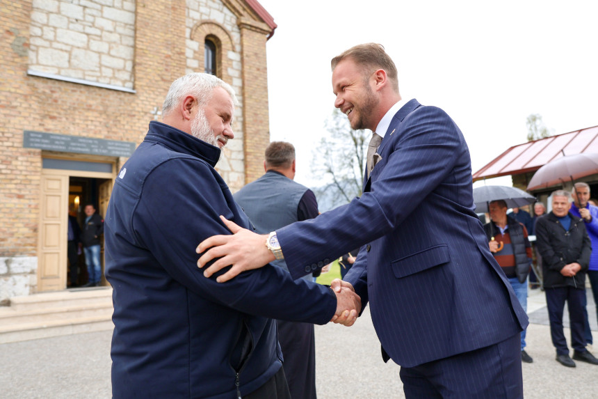 Станивуковић посјетио Храм у Мокром код Пала