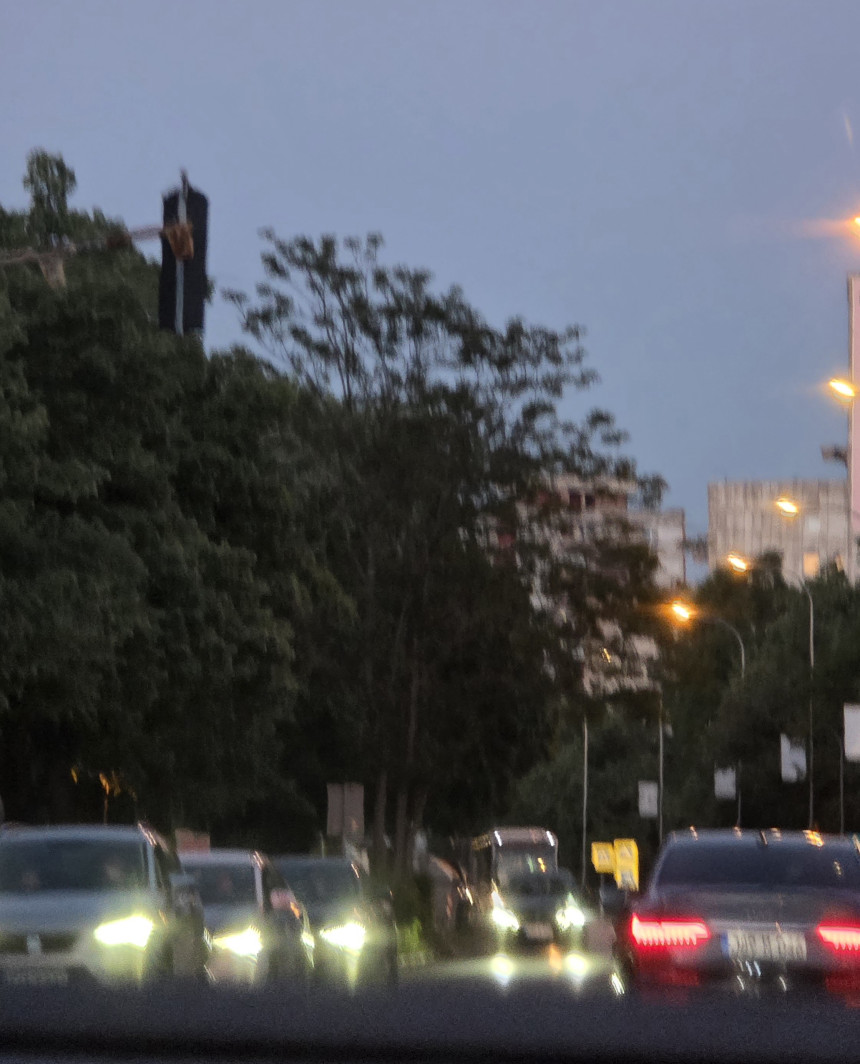 Гужве паралисале Бањалуку, грађани огорчени (ВИДЕО)