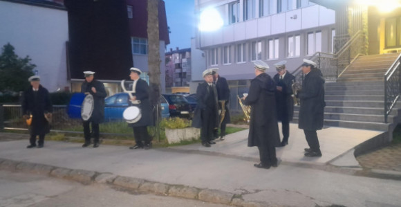 Prvomajski uranak Dobojlije dočekale uz duvački orkestar