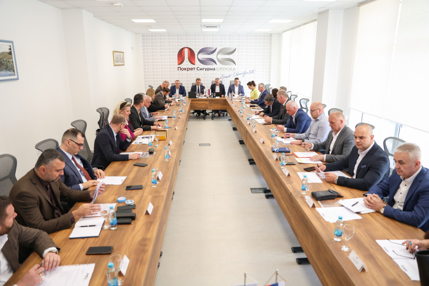 Споразум СДС стратешки важан документ, посебно онај дио да нема будуће власти са СНСД-ом