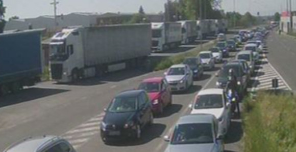 Nakon praznika: Kilometarske kolone na izlazu iz BiH