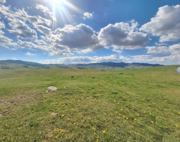 Pretežno sunčano i toplo vrijeme uz malu oblačnost