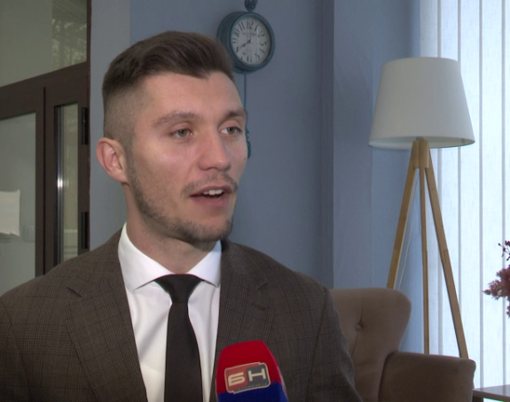 SNSD patriotizam najbolje iskazuje kroz zaduženje