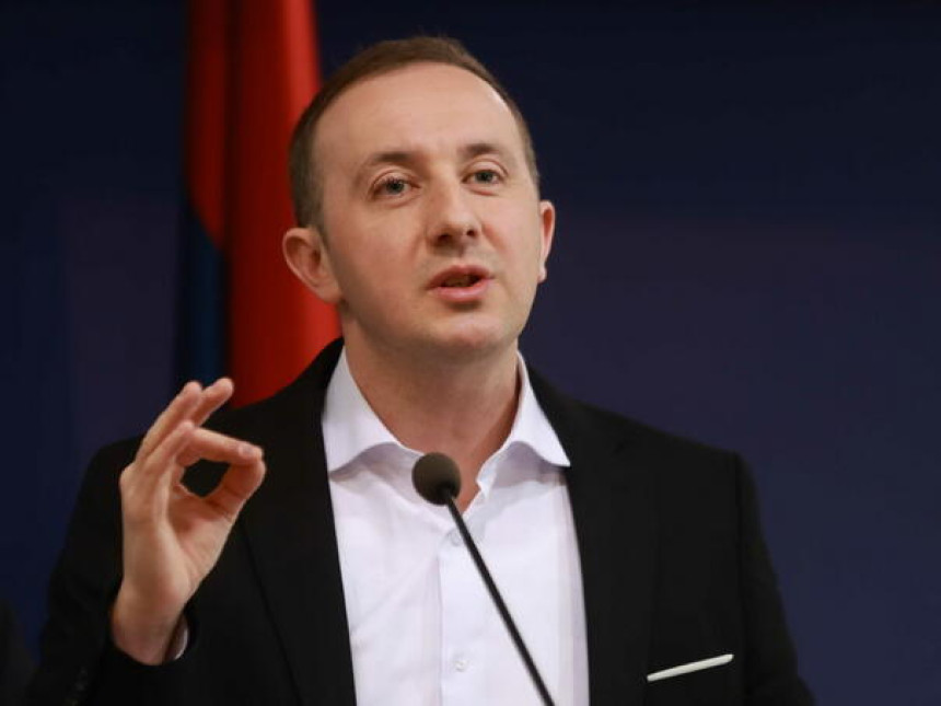 ФЗО дискриминише пензионере у Српској и отима новац