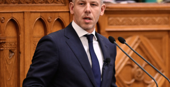 Mađar traži hitan izveštaj od odlazeće Orbanove vlade
