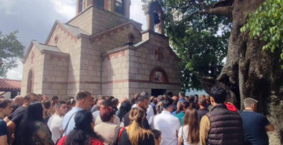 Велики број вјерника и ходочасника у родном мјесту свеца