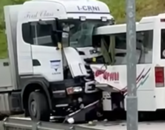 Žestok sudar kod Mrkonjić Grada, jedna osoba poginula