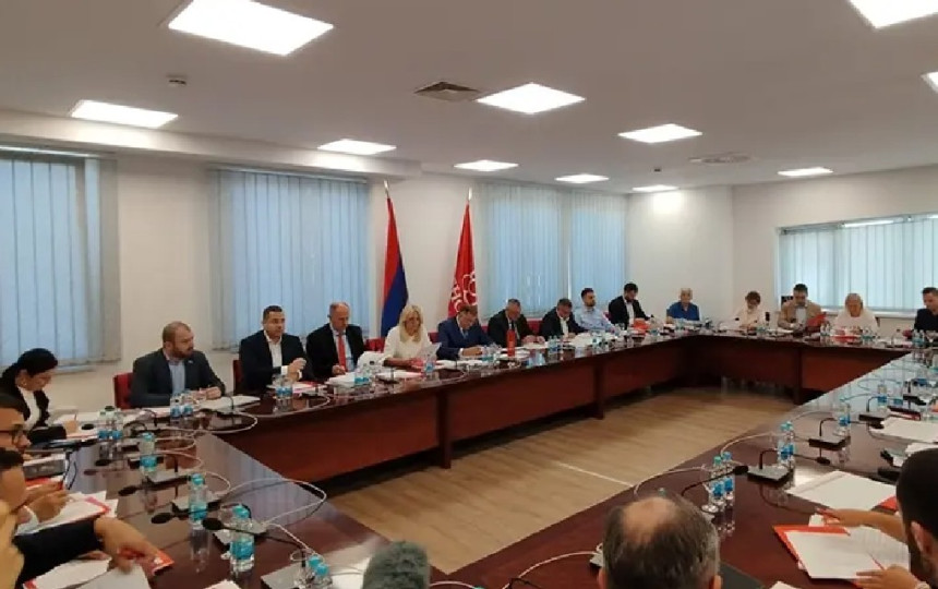 SNSD se uplašio narodnog bunta: Povlače zakon?!