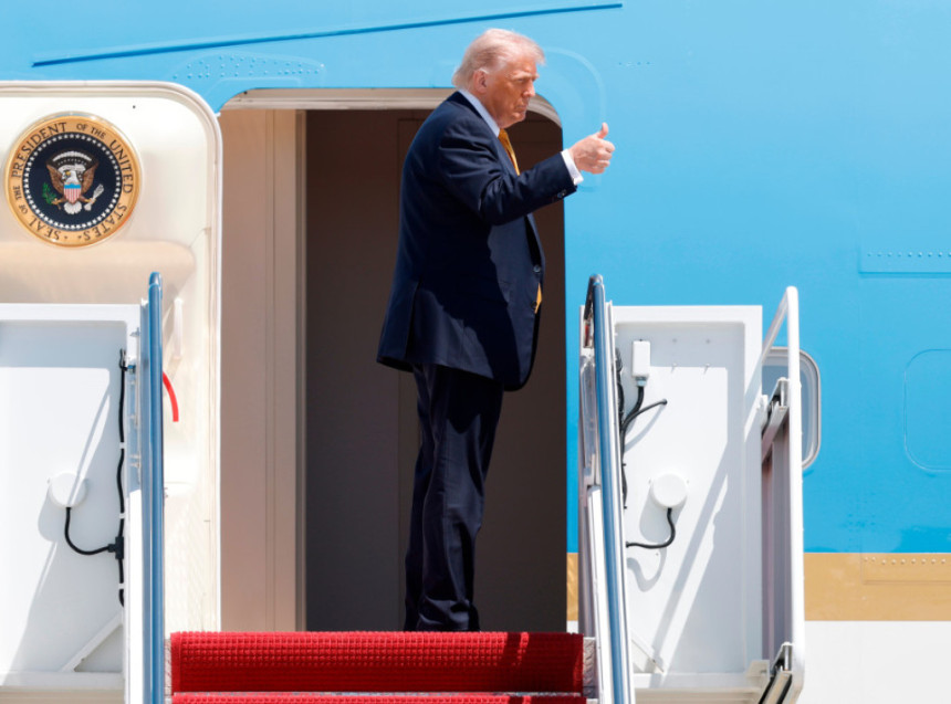 Трампу у Кини послужена говеђа ребарца и чорба