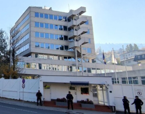 Bilt i Petrič pozvali na ukidanje OHR: BiH je potreban novi početak