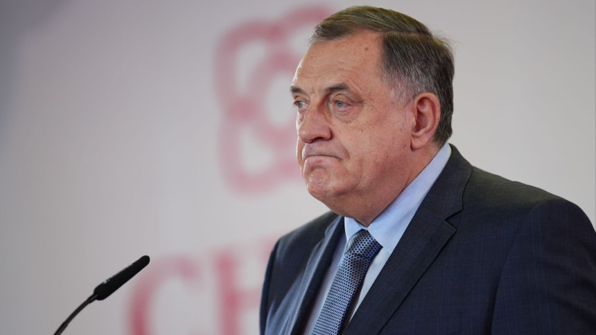 Dodik potpisao prijavu SNSD-a za izbore, CIK odlučuje