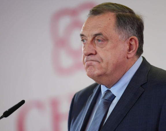 Dodik potpisao prijavu SNSD-a za izbore, CIK odlučuje
