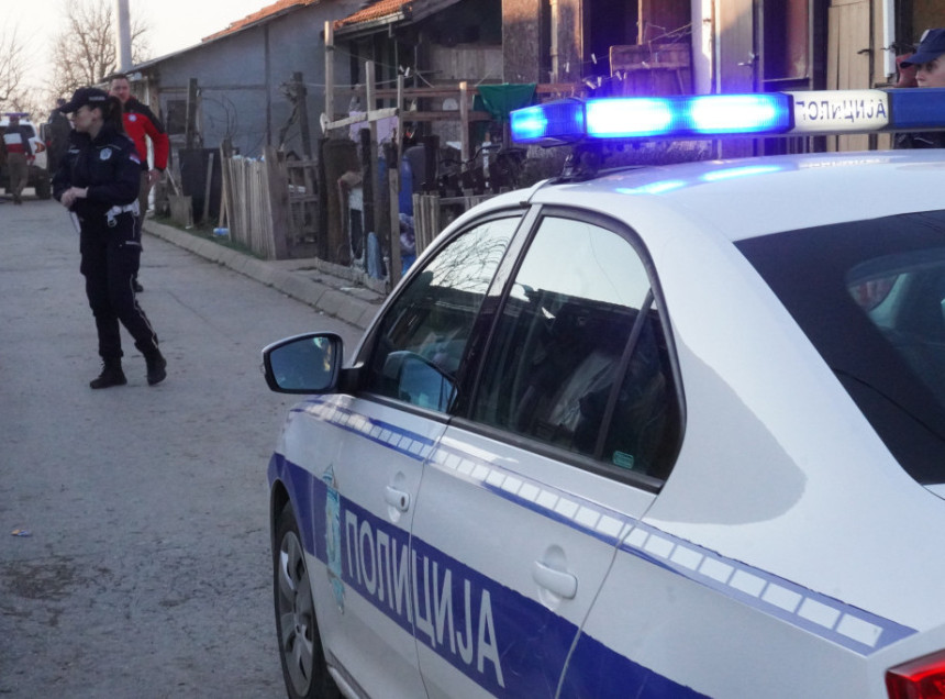 Policajac udario pješaka i pobjegao sa mjesta nesreće