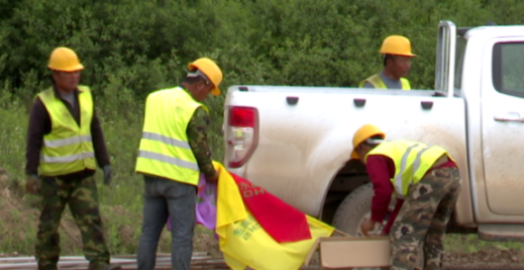 Kineska predstava pred izbore za Minića na auto-putu Banjaluka - Prijedor?! (VIDEO)