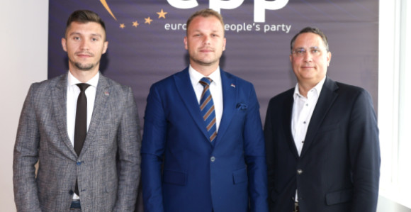 Stanivuković iz Brisela: Cilj je snažna pozicija Srpske