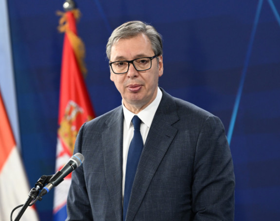 BIA savjetovala Vučića da iz bezbjednosnih razloga ne putuje u Tivat