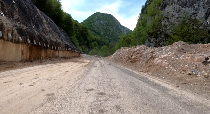 Нестале милијарде КМ за путеве које грађани уплате?!