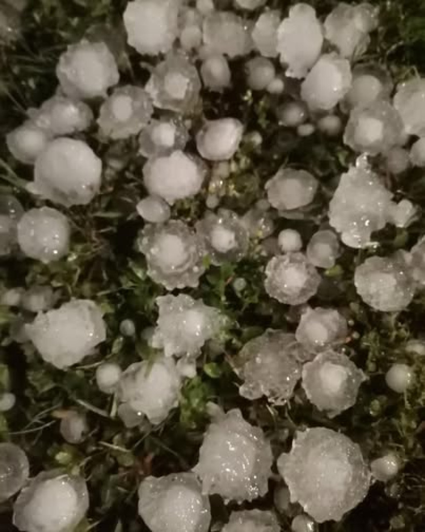 Snažno nevrijeme u Sloveniji: Oluja se bliži Hrvatskoj