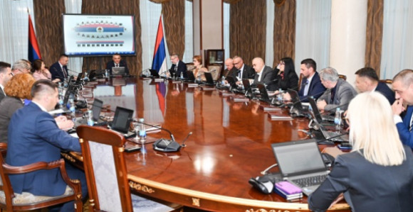 Vlada novim zaduženjem od 800 miliona KM pokušava kupiti izbore!