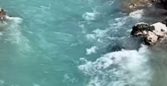 Poginuo muškarac, prevrnuo se čamac na raftingu na Neretvi