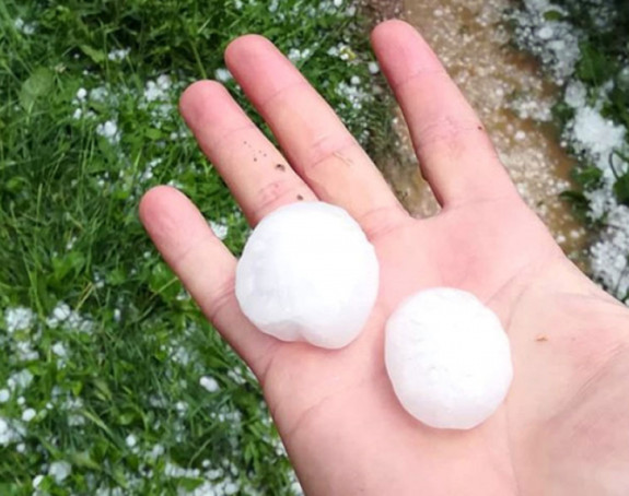 Sjever Hrvatske pogodilo nevrijeme, padao i grad