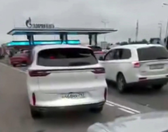 Nepregledne kolone zbog nestašice goriva u Rusiji (VIDEO)