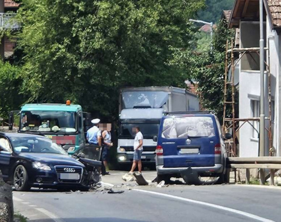 Žestok sudar na putu Zvornik-Milići, nastao kolaps