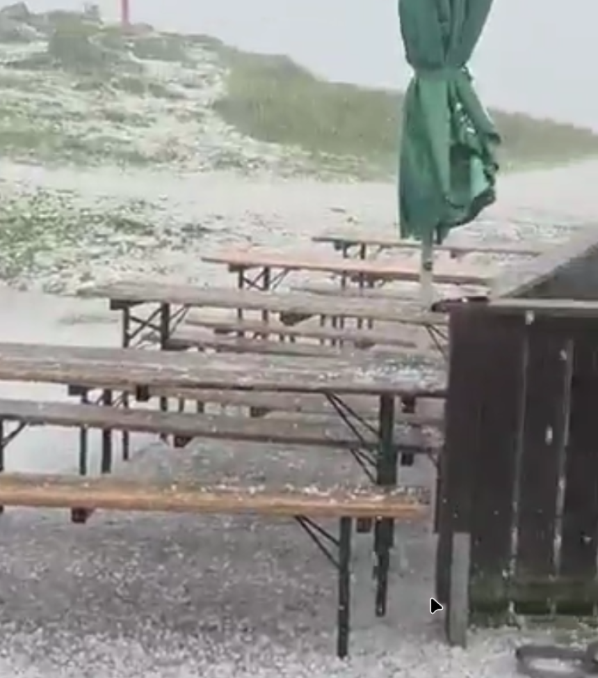 Snažno nevrijeme pogodilo Austriju i Sloveniju (VIDEO)