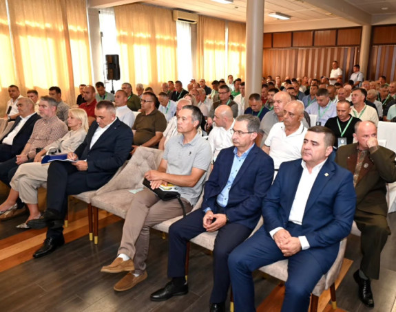 Nije lovačka: Minić se obavezao da će raditi u interesu lovaca