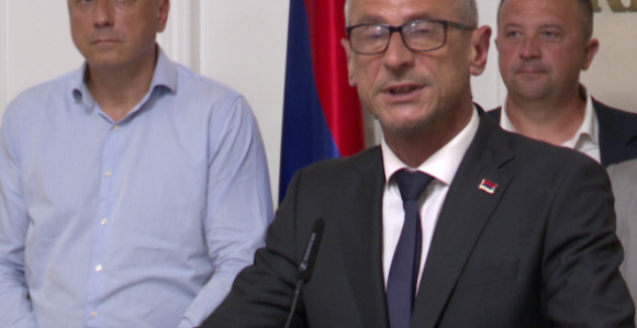 Велике промјене за запослене у јавним установама Српске