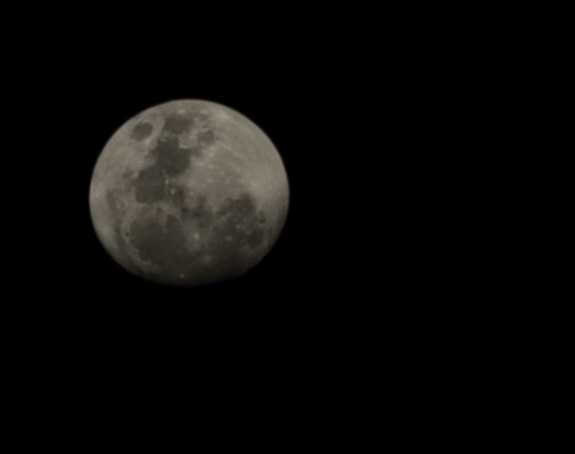 Pogledajte kako izgleda pun mjesec nad Banjalukom (FOTO)