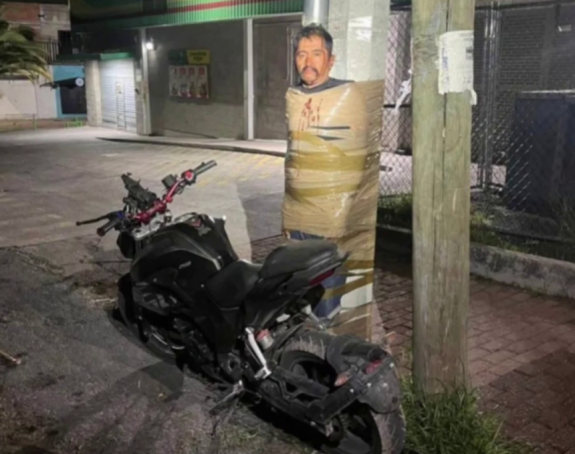 Traži se "Betmen" - vezuje lopove za bandere (VIDEO)