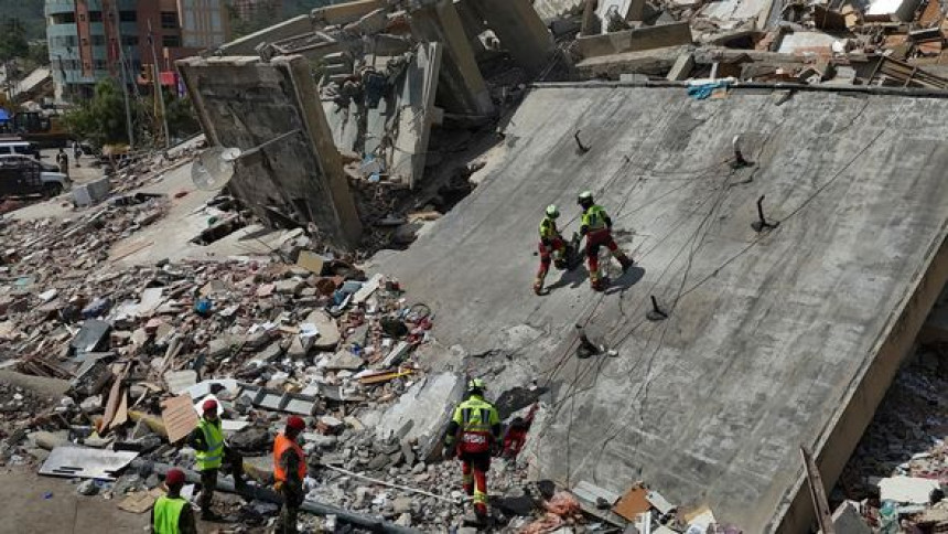 Više od 43.000 ljudi i dalje nestalo nakon zemljotresa