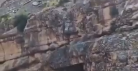 Autobus sletio u kanal, poginulo najmanje 40 ljudi