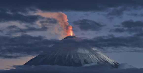 Eruptirao vulkan na Kamčatki, pepeo do 10,5 km visine