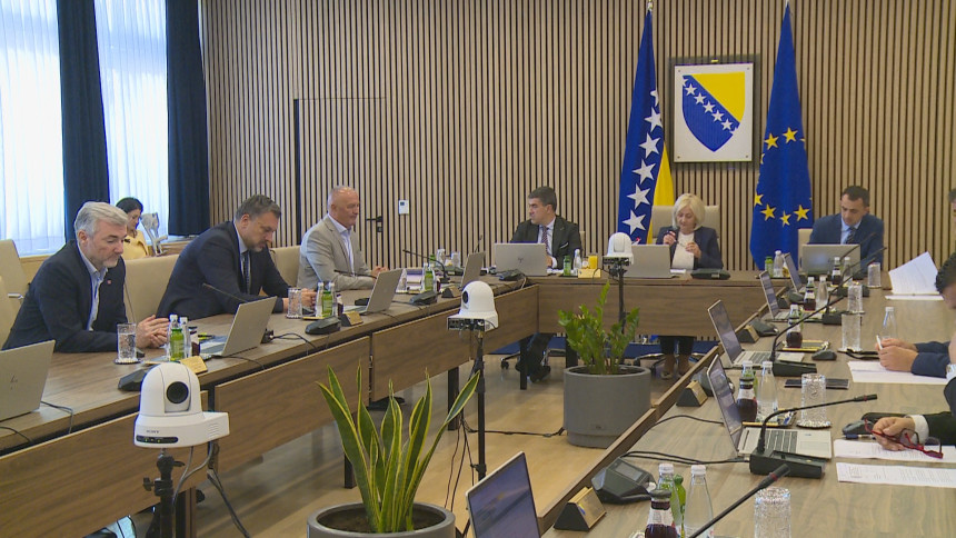 Još nije usvojen ni budžet za ovu godinu, projekti čekaju