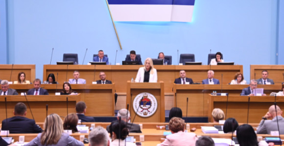 Poslanici NSRS na posebnoj sjednici o vetu Cvijanovićeve