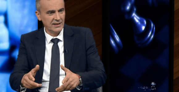Власт пред изборе диже тензије да сачувају фотеље! Нисмо се борили да будемо кметови неких породица!